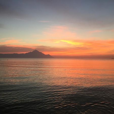 Sunrise Hotel Sarti Buitenkant foto