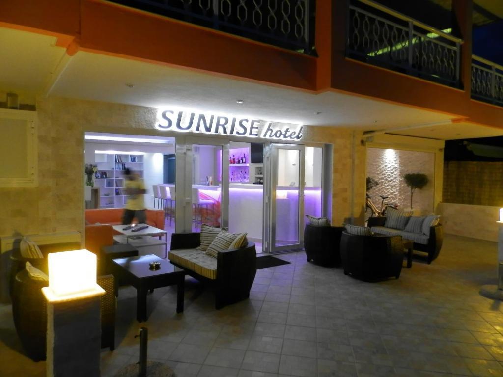 Sunrise Hotel Sarti Buitenkant foto